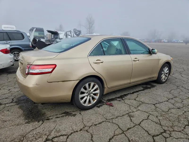 2011 TOYOTA CAMRY BASE  