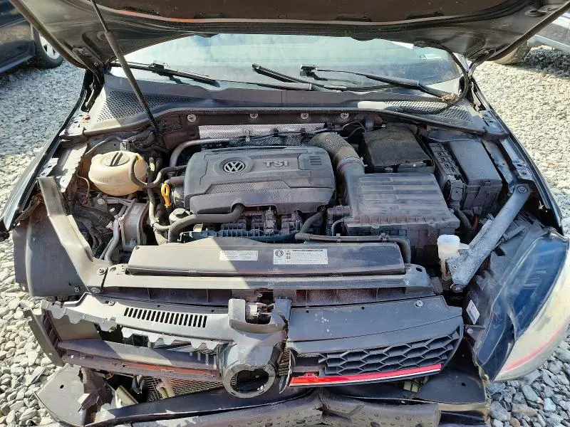 2017 VOLKSWAGEN GTI S/SE  