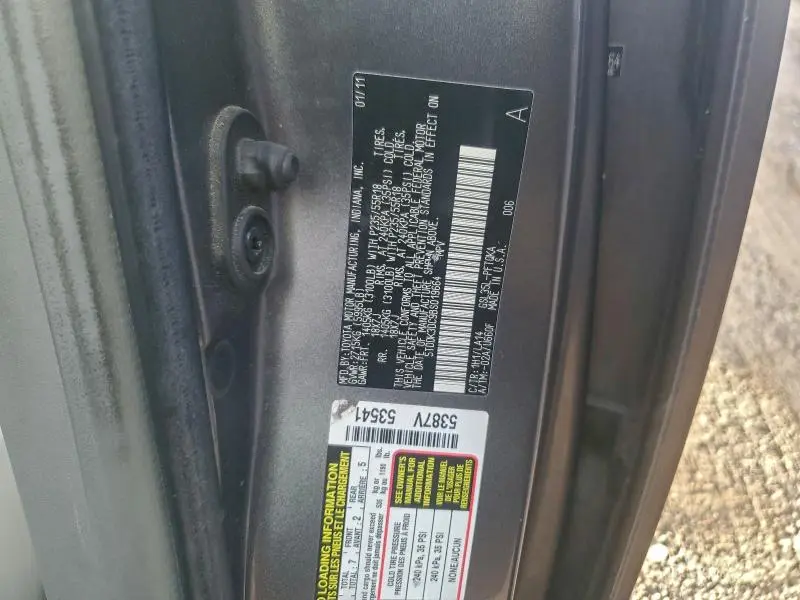 2011 TOYOTA SIENNA XLE  