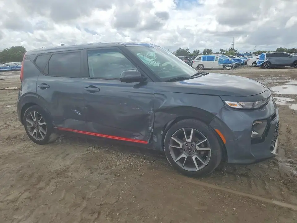 2021 KIA SOUL GT LINE  