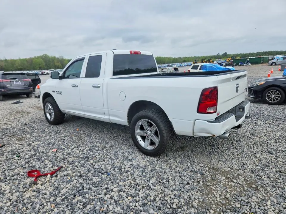 2014 RAM 1500 ST  