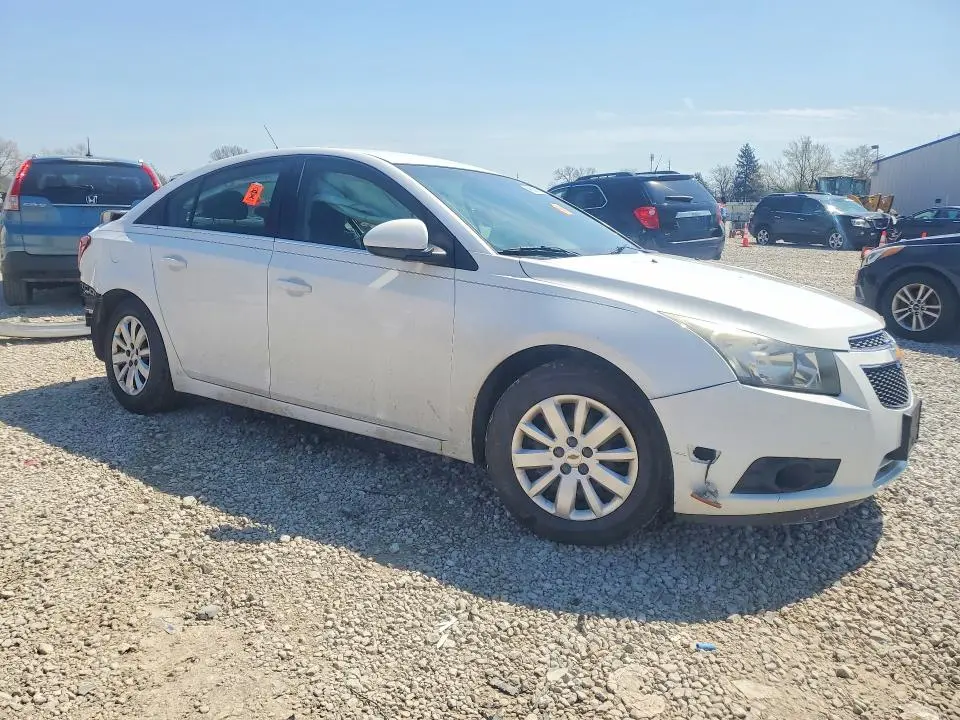 2011 CHEVROLET CRUZE LT  