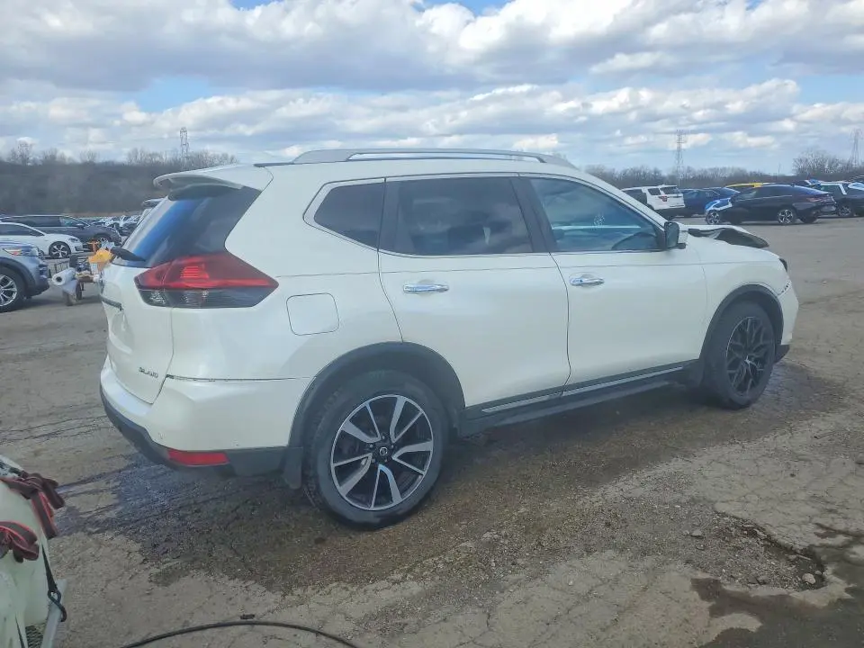 2019 NISSAN ROGUE SL  
