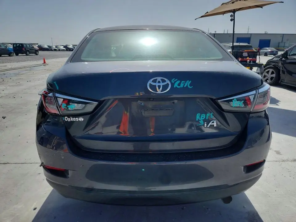 2017 TOYOTA YARIS IA BASE  