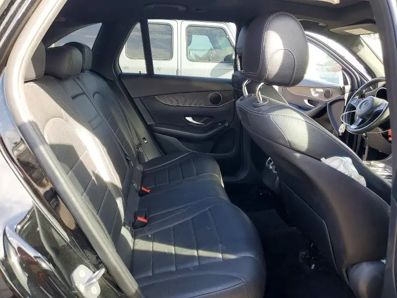 2018 MERCEDES-BENZ GLC 300  