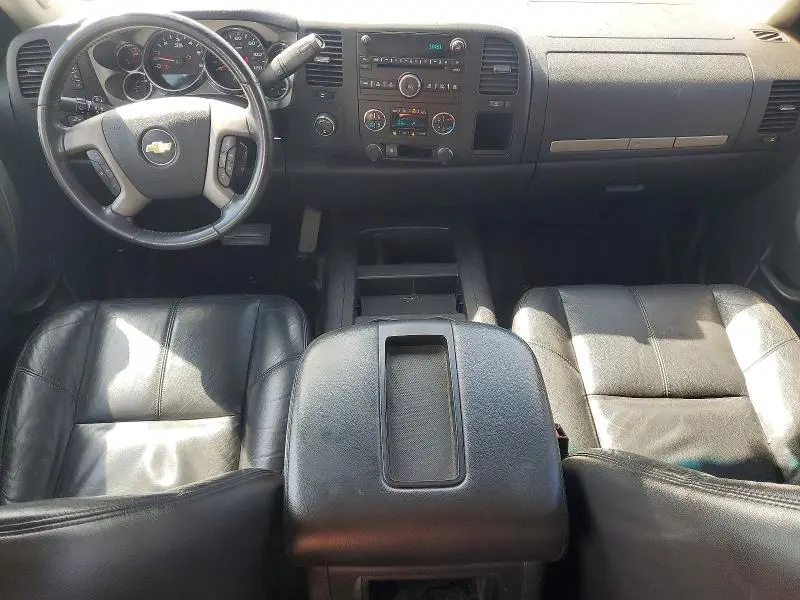 2011 CHEVROLET SILVERADO K1500 LT  