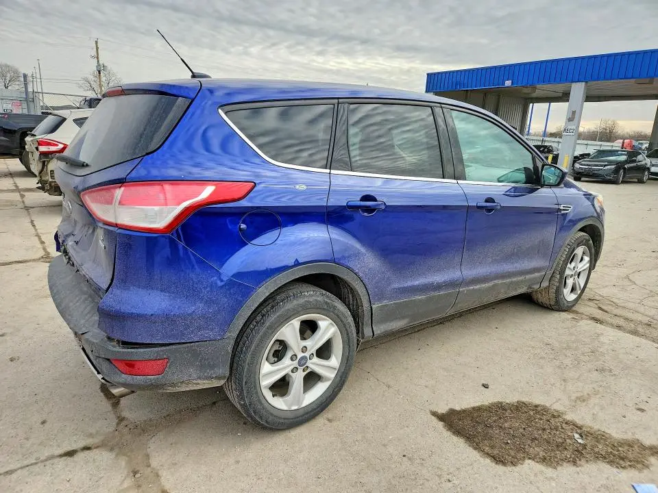 2015 FORD ESCAPE SE  