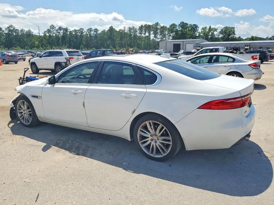 2016 JAGUAR XF PRESTIGE  