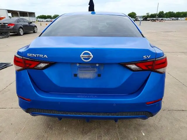 2022 NISSAN SENTRA SV  