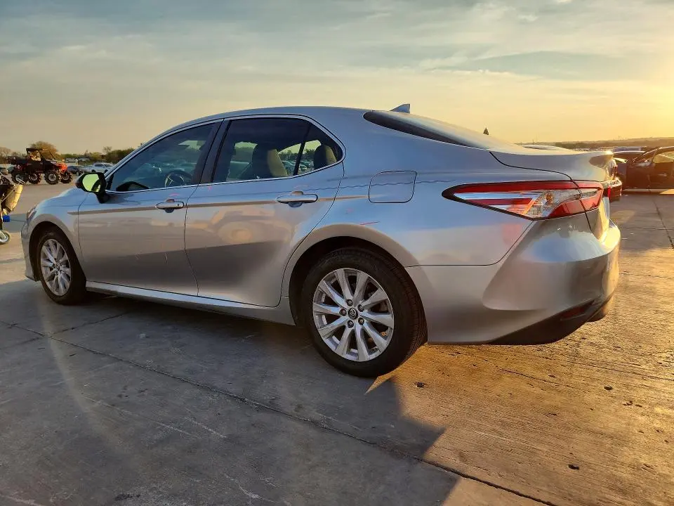 2019 TOYOTA CAMRY LE  