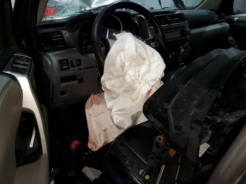 2010 TOYOTA 4RUNNER SR5  