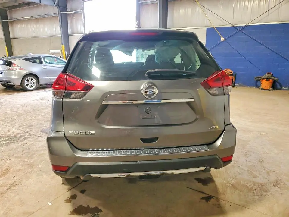 2019 NISSAN ROGUE S  