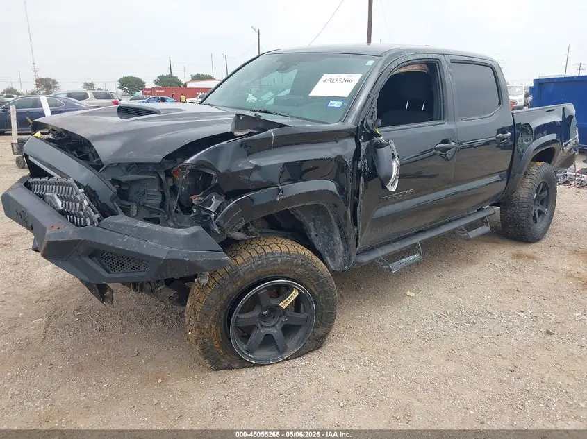 2018 TOYOTA TACOMA  