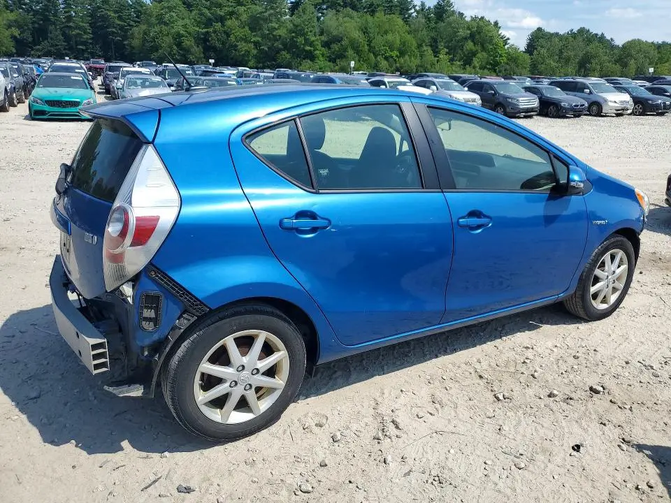 2014 TOYOTA PRIUS C THREE  