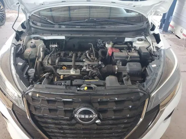 2022 NISSAN KICKS SR  