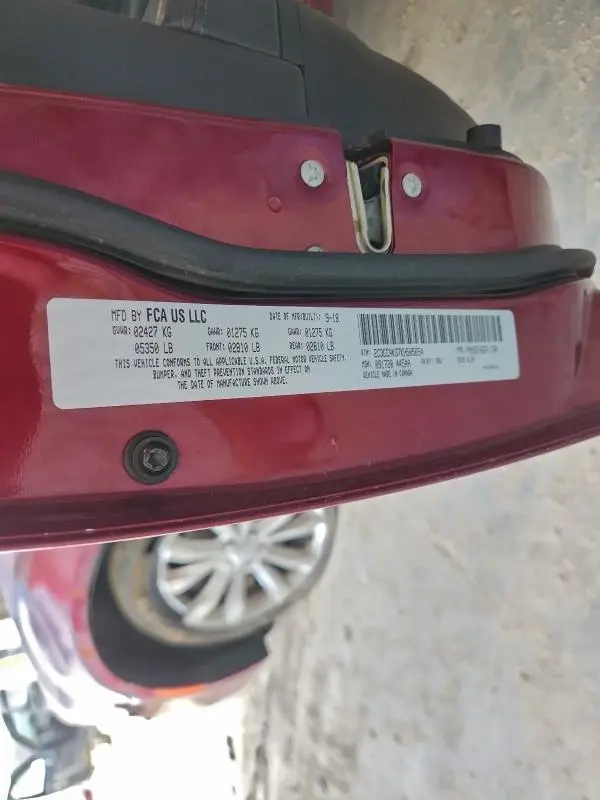 2019 CHRYSLER 300 LIMITED  