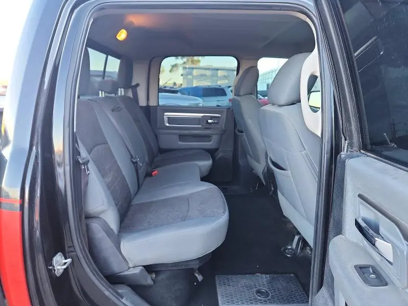 2015 RAM 1500 SLT  