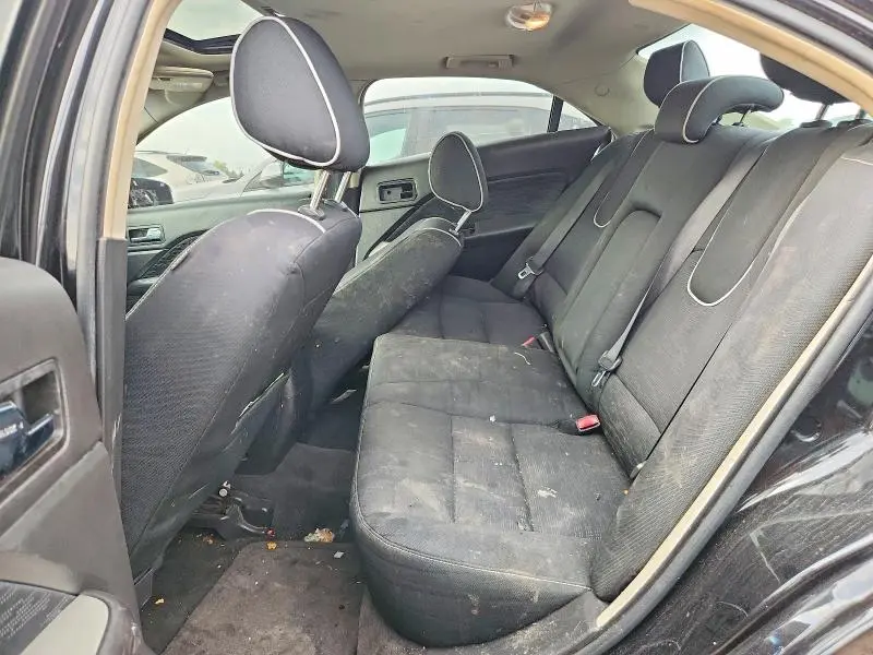 2011 FORD FUSION SE  