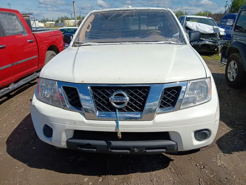 2016 NISSAN FRONTIER SV V6  