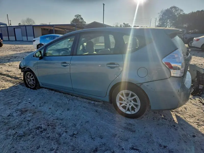 2013 TOYOTA PRIUS V   