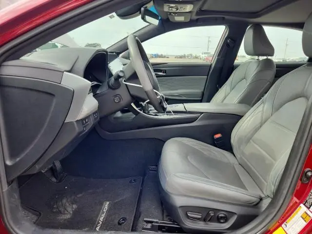2020 TOYOTA AVALON LIMITED  