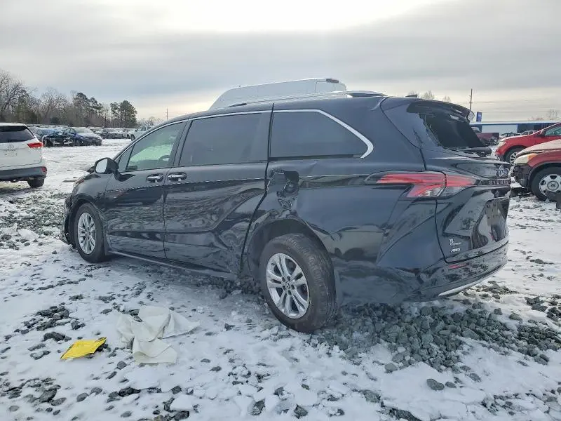 2022 TOYOTA SIENNA LIMITED  