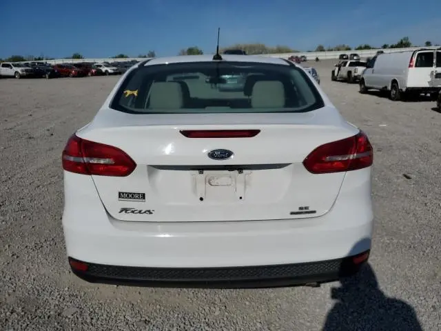 2016 FORD FOCUS SE  