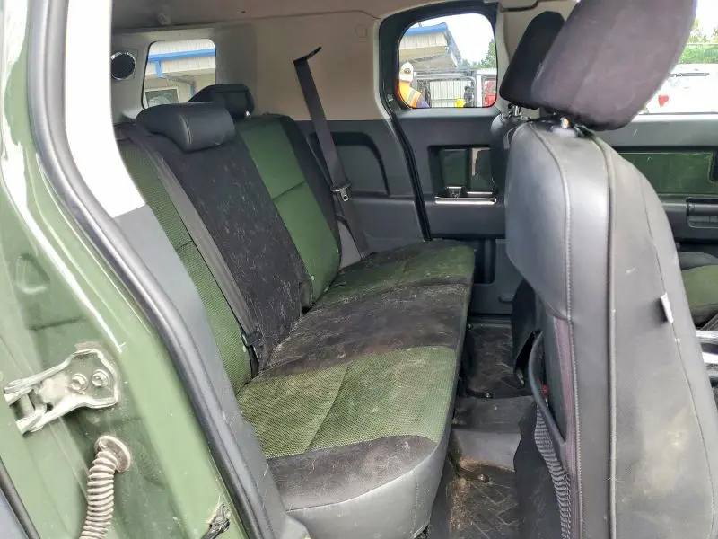 2011 TOYOTA FJ CRUISER BASE  