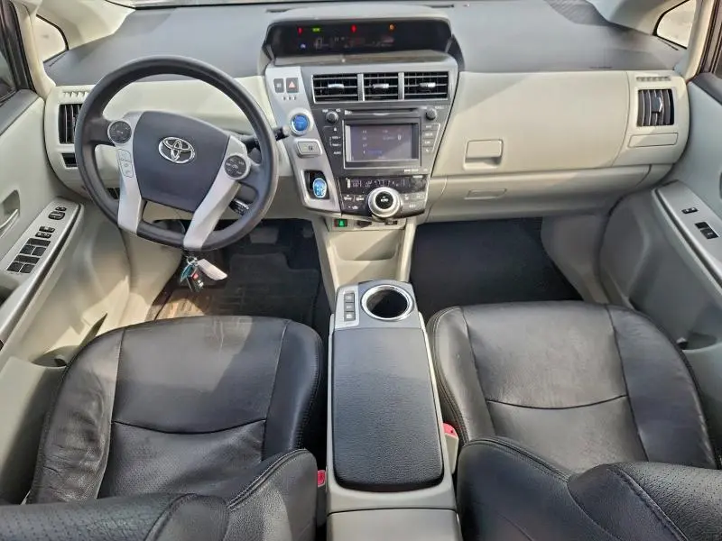 2012 TOYOTA PRIUS V   