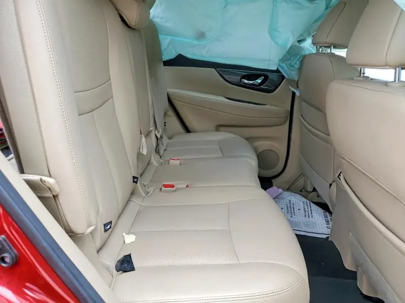 2016 NISSAN ROGUE SL  