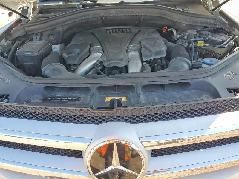 2015 MERCEDES-BENZ GL 550 4MATIC  