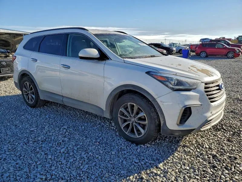 2017 HYUNDAI SANTA FE SE  