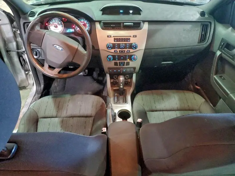 2010 FORD FOCUS SE  