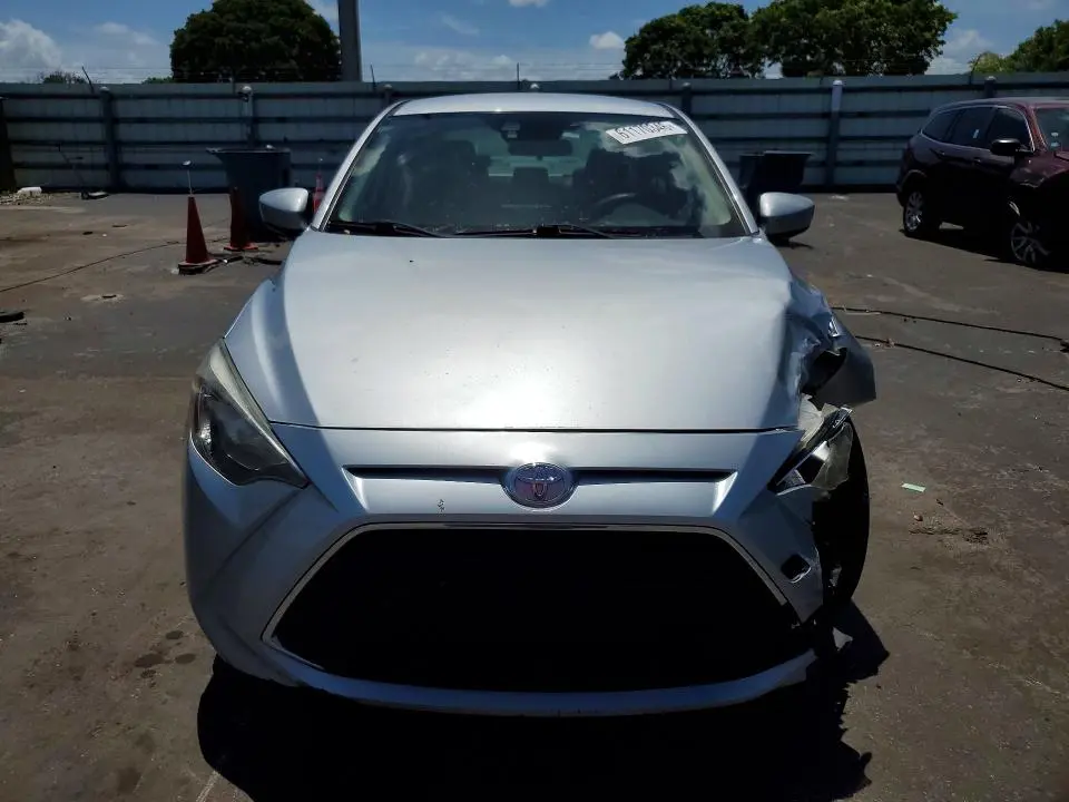 2018 TOYOTA YARIS IA BASE  