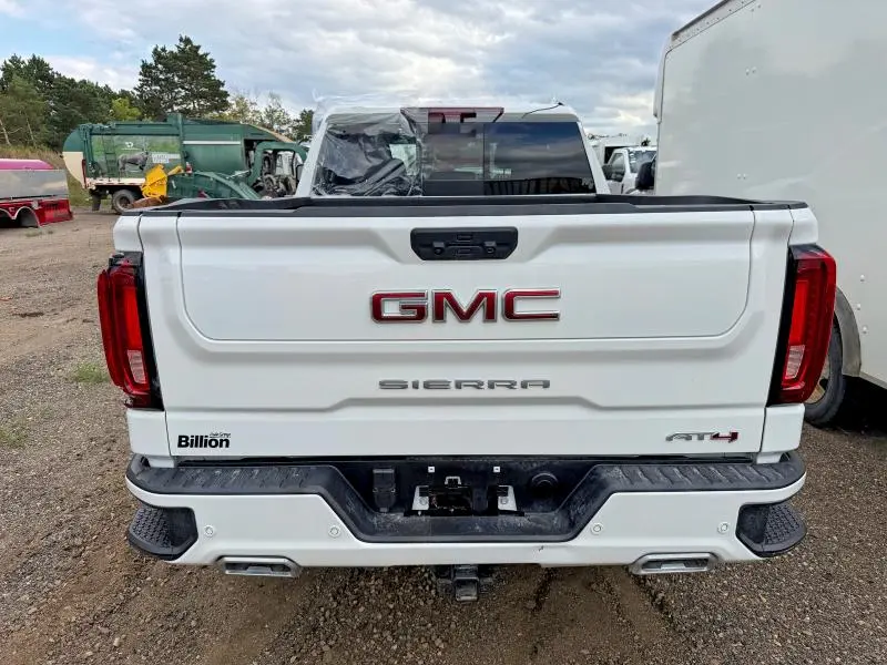 2026 GMC SIERRA K1500 AT4  