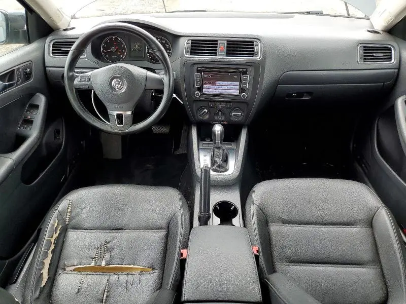2012 VOLKSWAGEN JETTA SE  