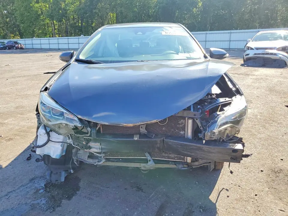 2018 TOYOTA COROLLA SE  