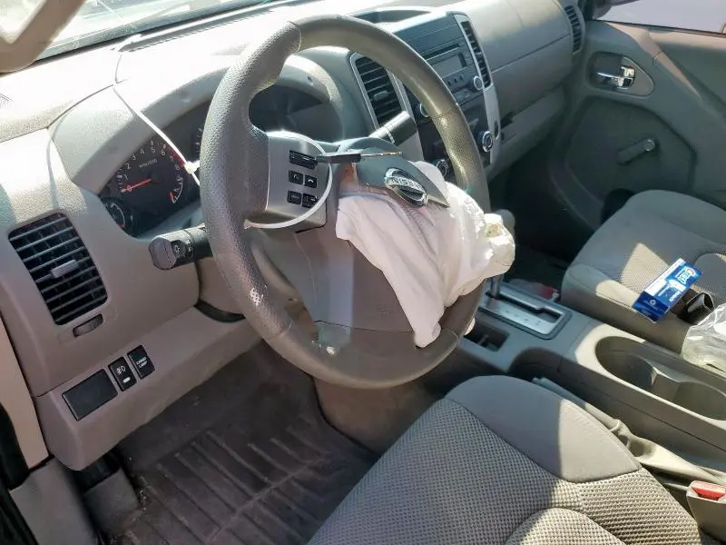 2016 NISSAN FRONTIER S  