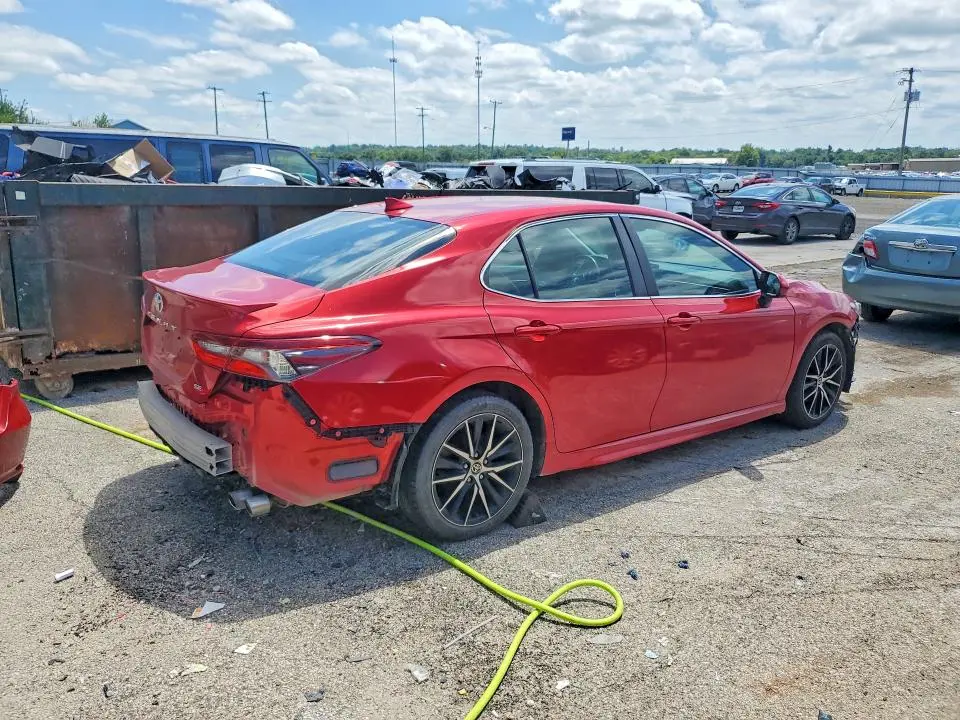 2021 TOYOTA CAMRY SE  