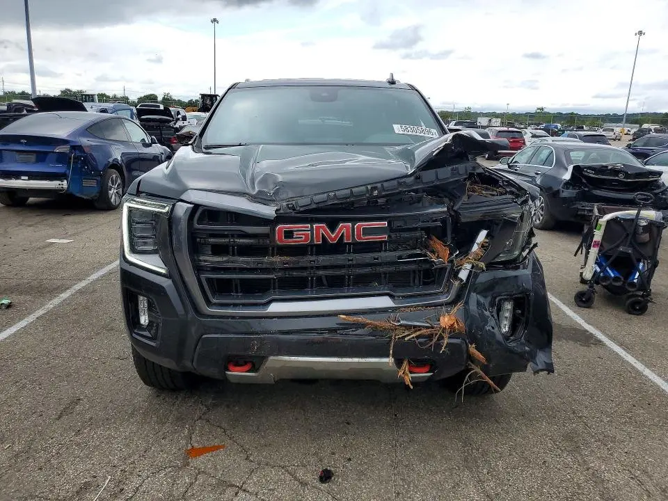 2024 GMC YUKON AT4  