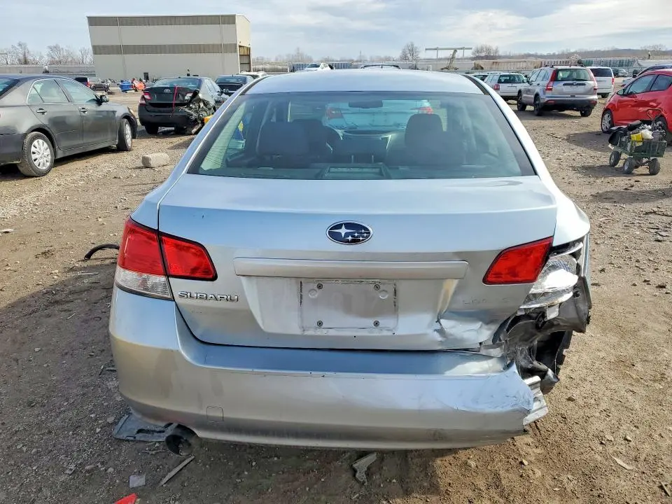 2013 SUBARU LEGACY 2.5I  