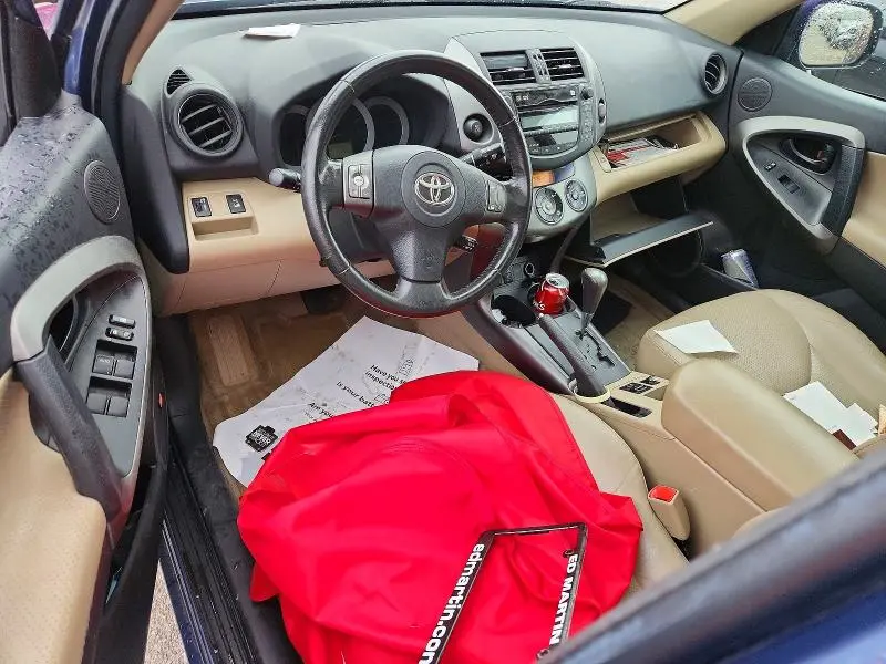 2011 TOYOTA RAV4 LIMITED  