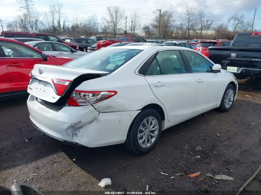 2017 TOYOTA CAMRY LE