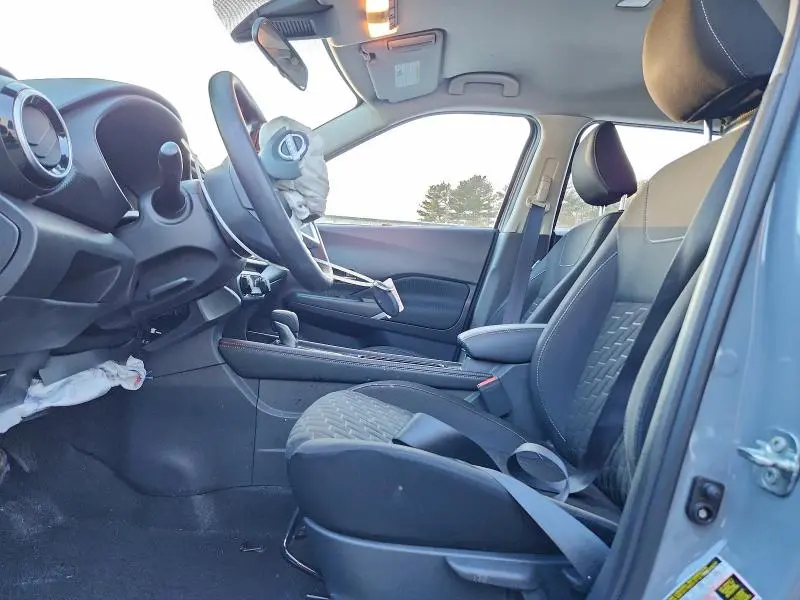 2022 NISSAN KICKS SV  