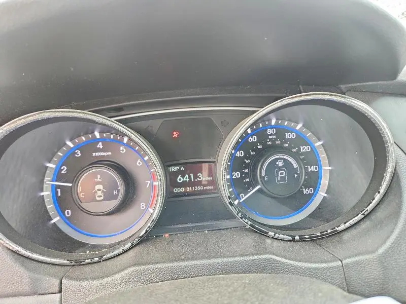 2013 HYUNDAI SONATA GLS  
