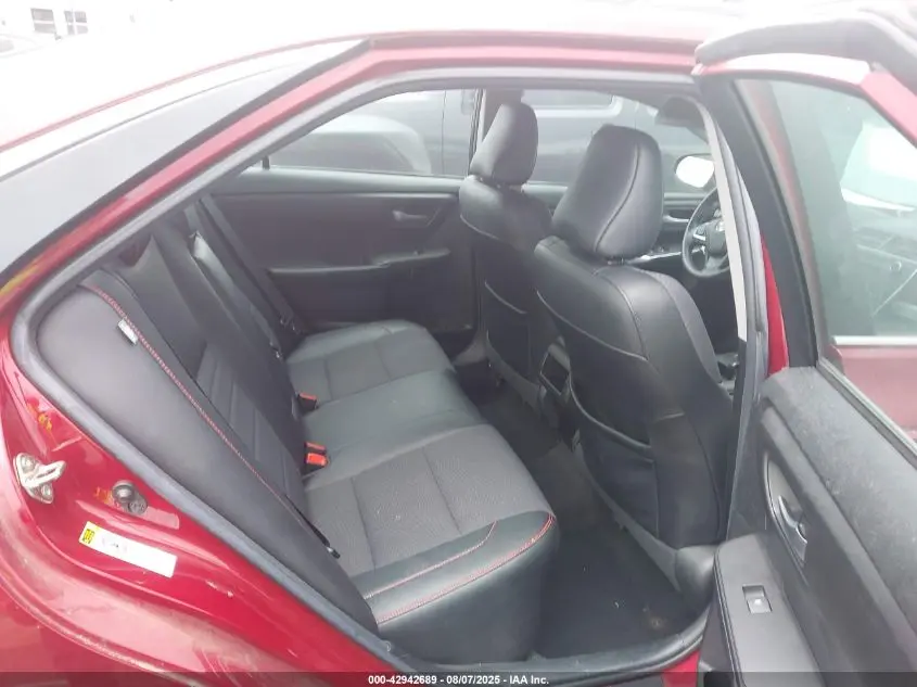 2016 TOYOTA CAMRY SE