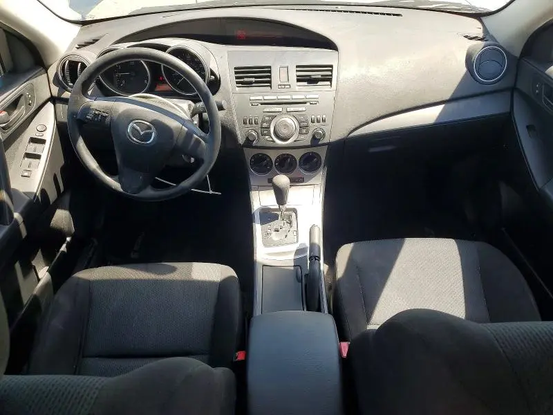 2011 MAZDA 3 I  