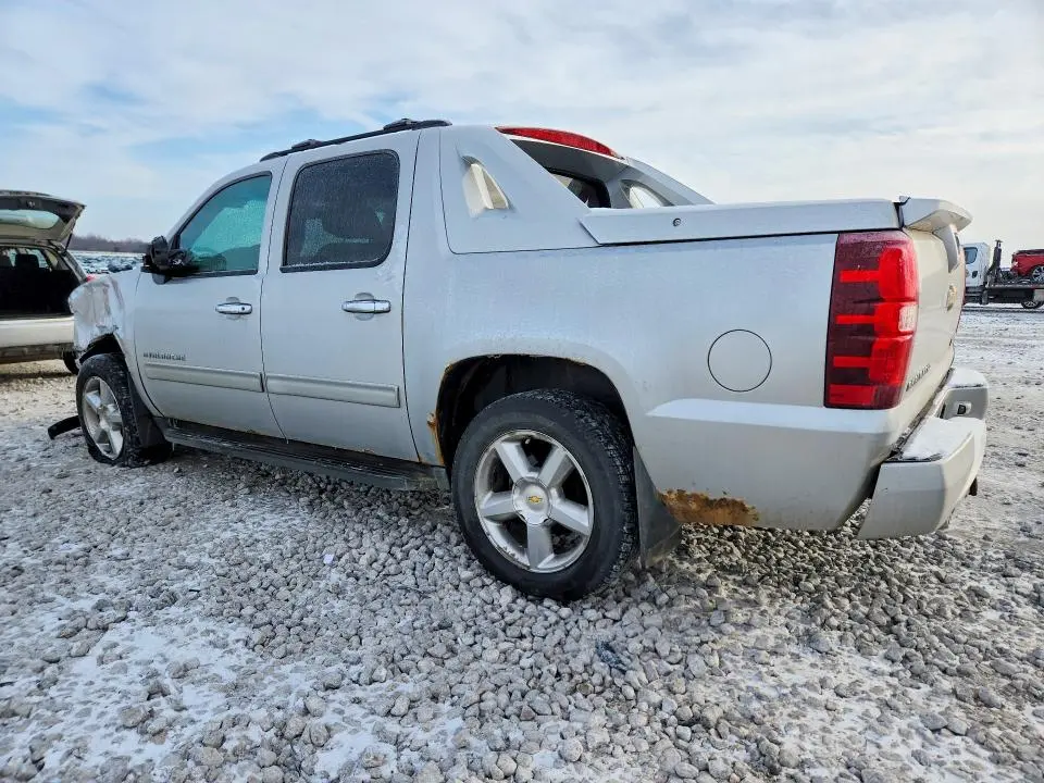 2011 CHEVROLET AVALANCHE LS  