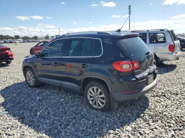 2011 VOLKSWAGEN TIGUAN S  