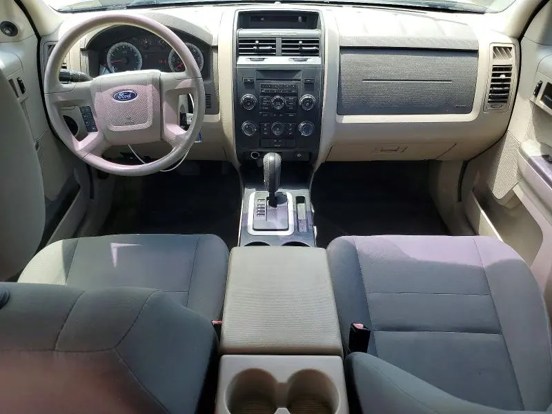 2010 FORD ESCAPE XLS  